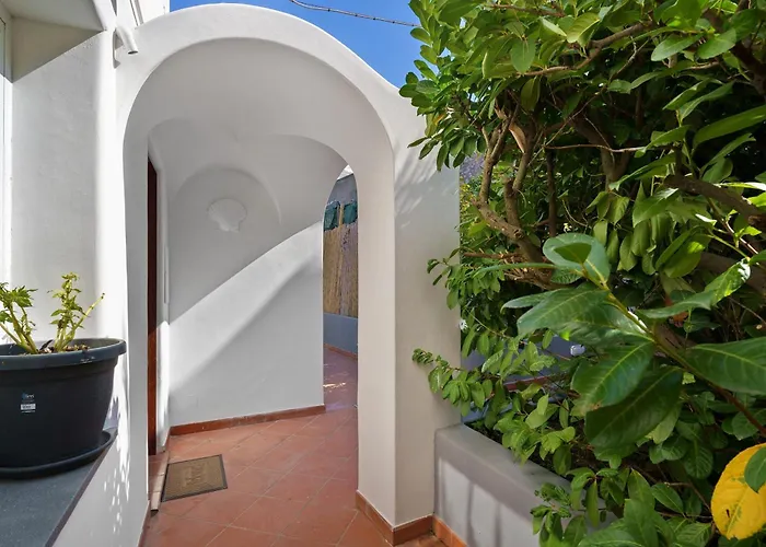 La Perla House Maison d'hôtes 3*