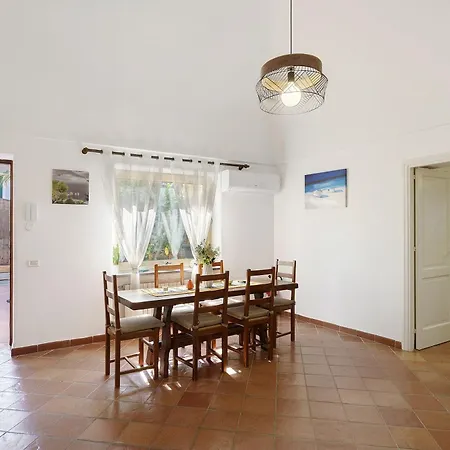 La Perla House Guest house 3*