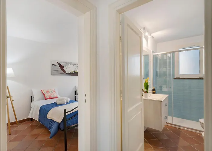 Pensionat La Perla House 3*